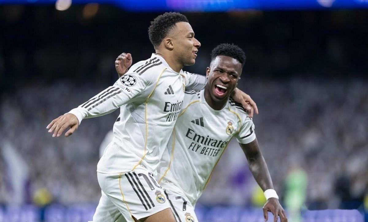 反转!皇马神锋离队在即,曼联介入交易,姆巴佩成唯一核心